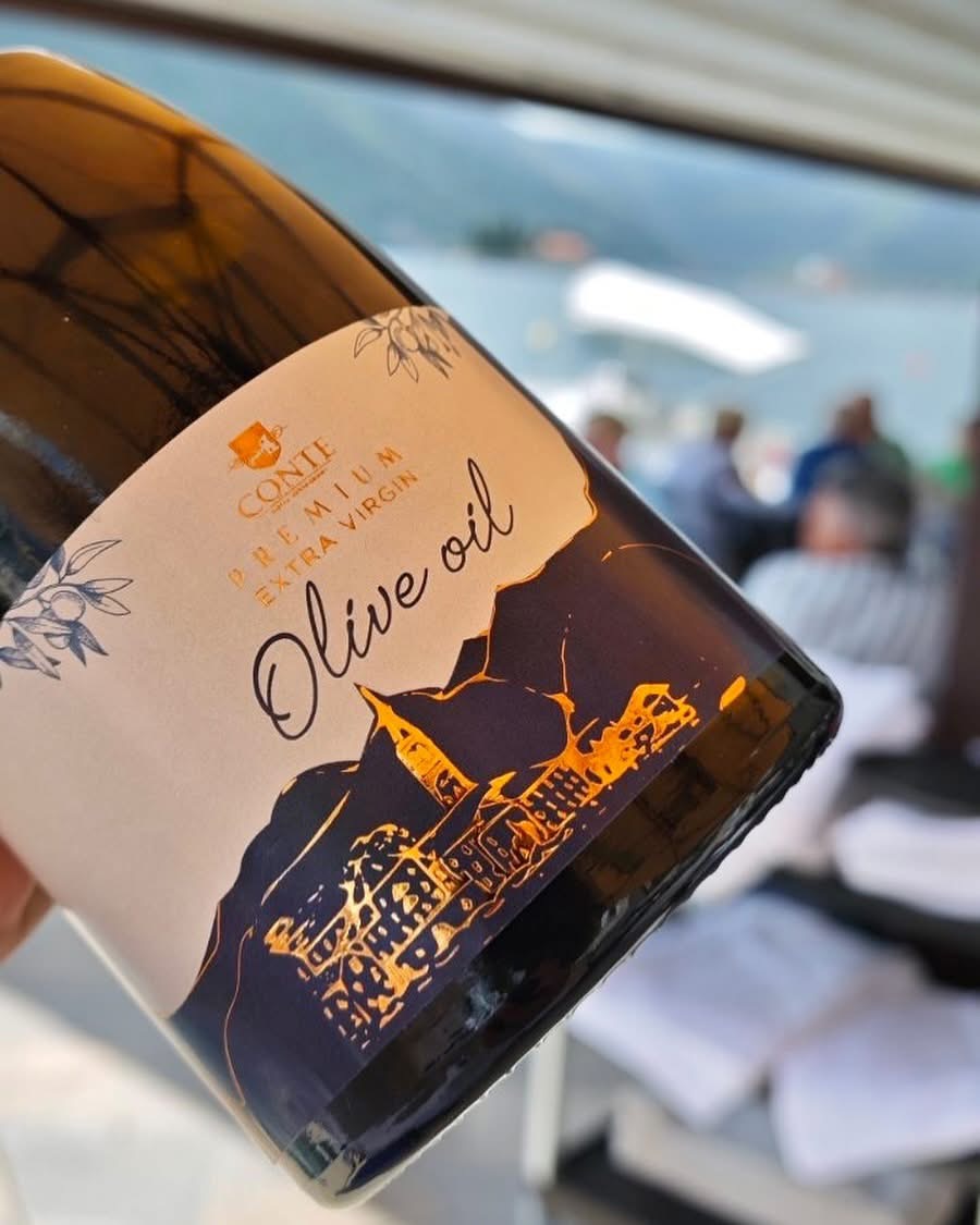 Packaging and product marketing for Hotel Restaurant Conte olive oil selection by ConceptHe Agency.